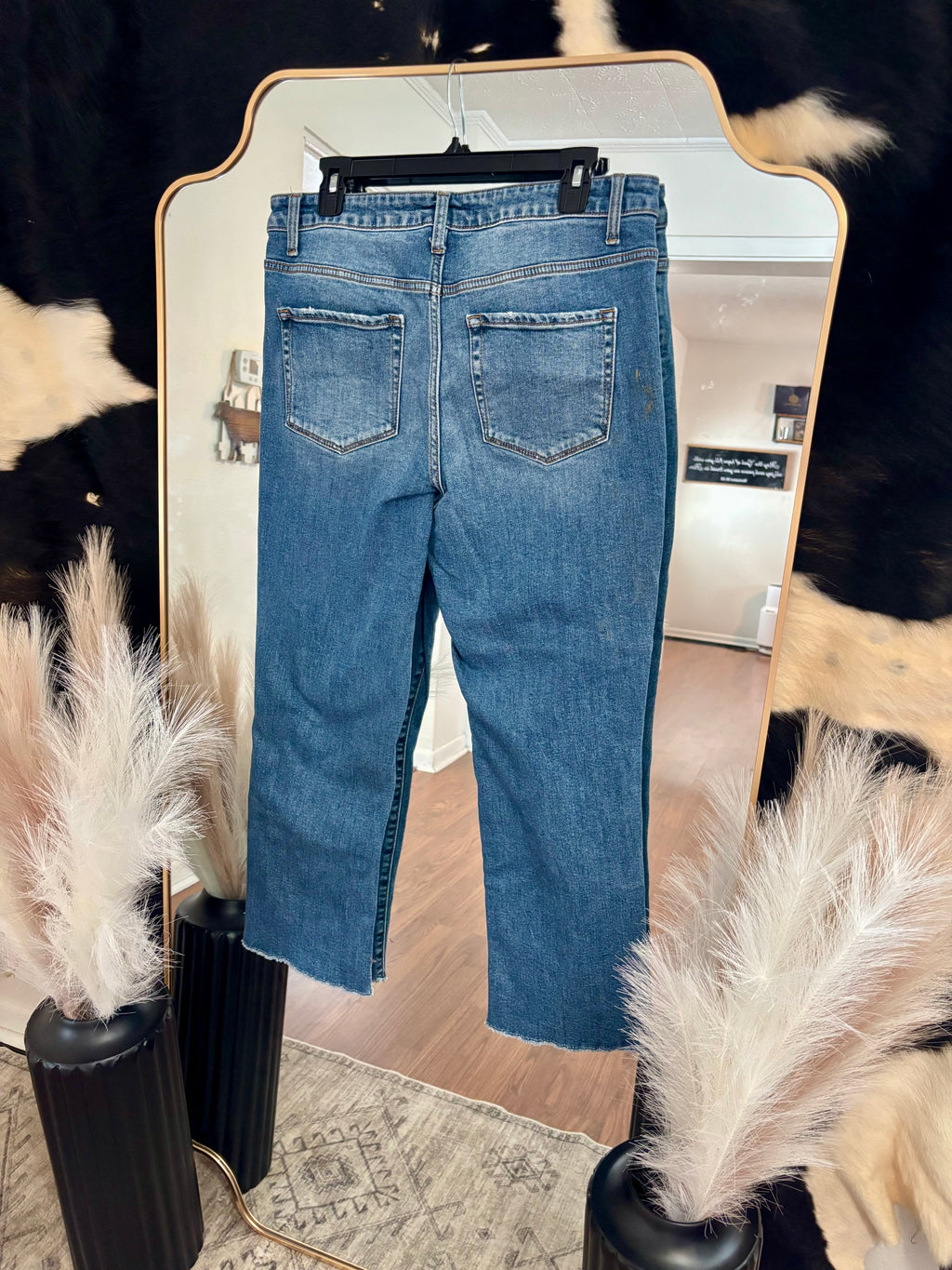 Vervet Medium Washed Cropped Jean