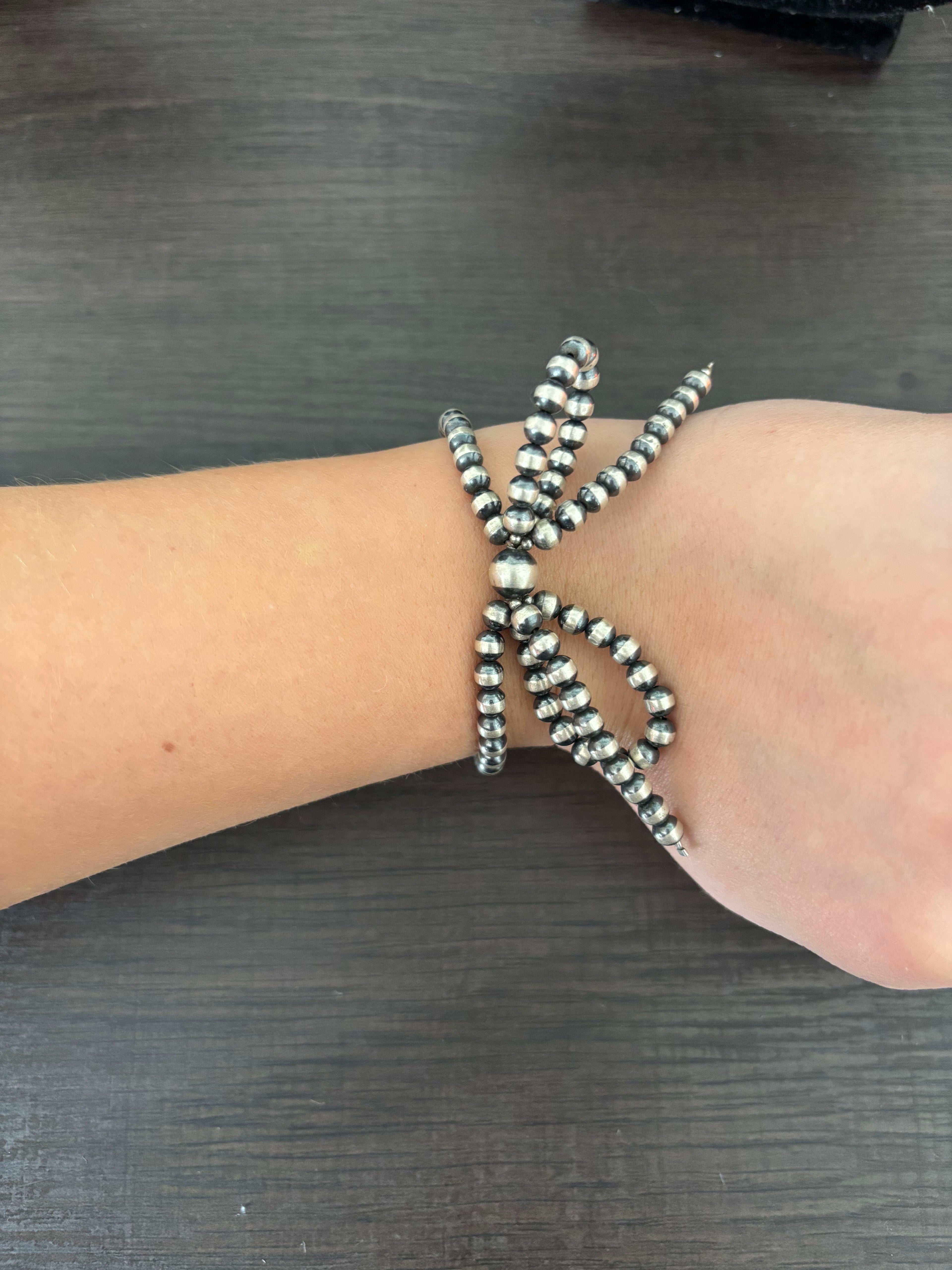 Navajo Pearl Stretch Bow Bracelet